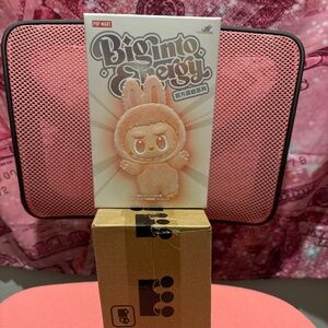 Labubu (LOVE) ❤️